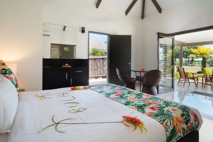 Bungalow beachfront