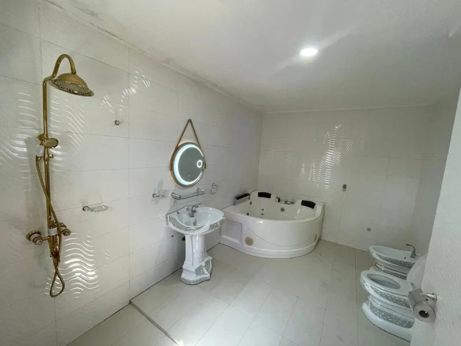 1 Bedroom Royal Double room with city view