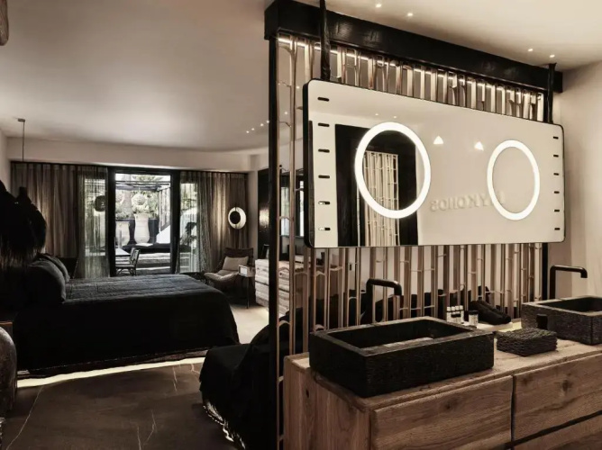 O by Myconian Collection
