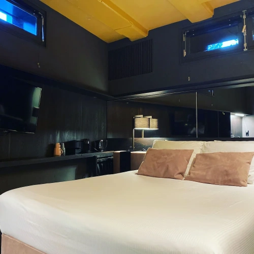 Economy Double Basement room