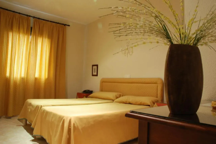 Hostal Restaurante Leon