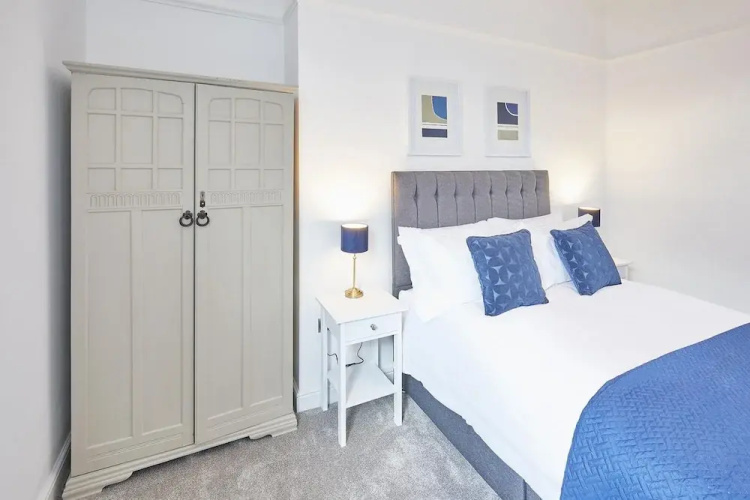 Host Stay Marshlands