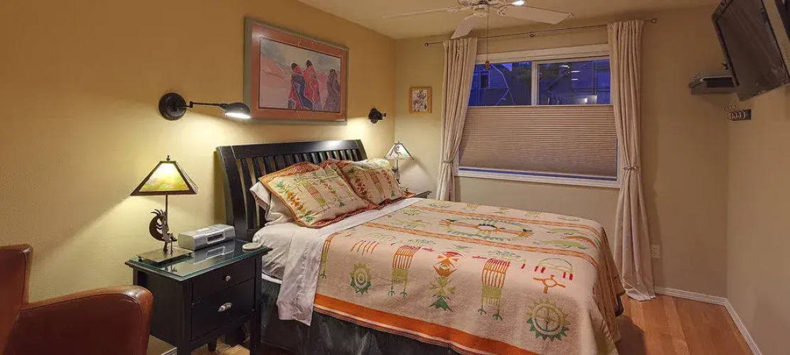 Sleeping Bulldog Bed & Breakfast