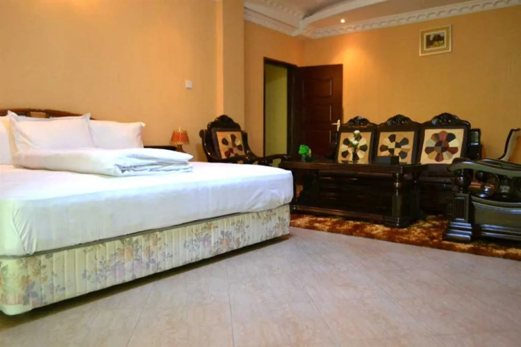 Biraj International Hotel