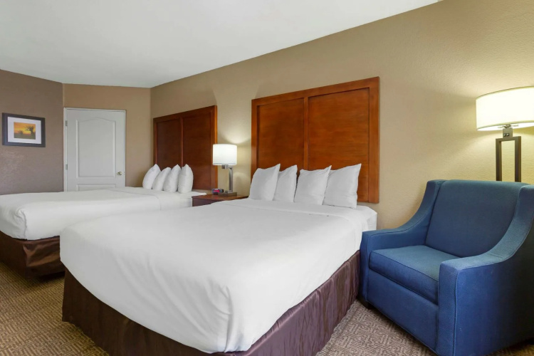 Spark by Hilton Glendale Phoenix North