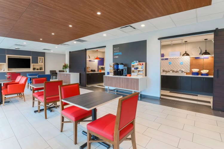 Holiday Inn Express & Suites Downtown Fort Worth photo 34