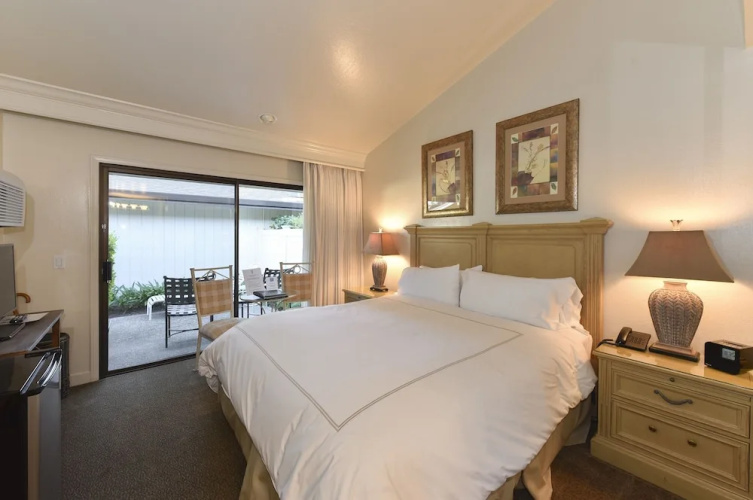 657 S At Silverado Studio Bedroom Residence by Redawning