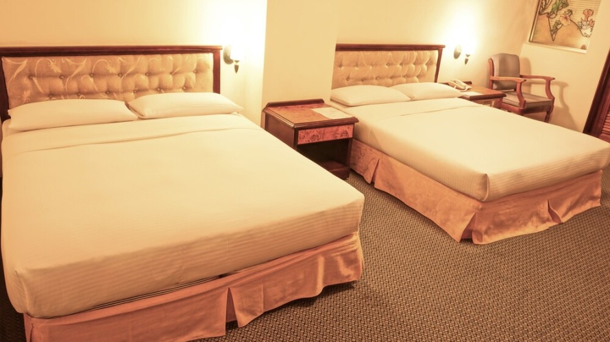 Business Quadruple room