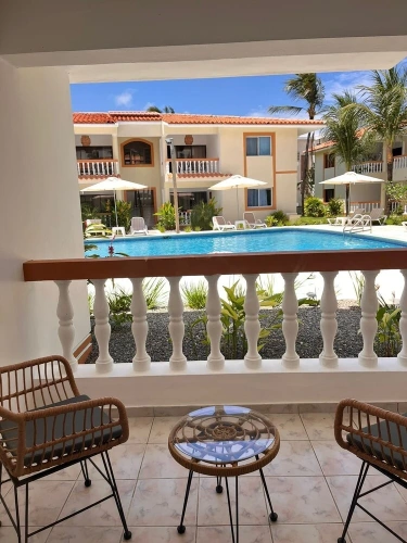 Family Apartment with pool view