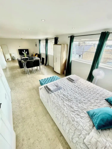 Lovely Spacious Studio in Central Cambridge