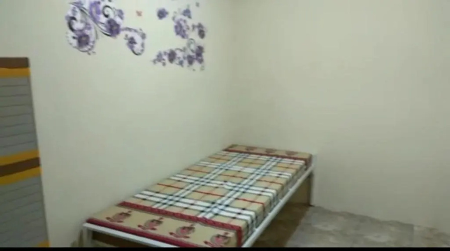 Eiffel Residence Petojo - Female Only