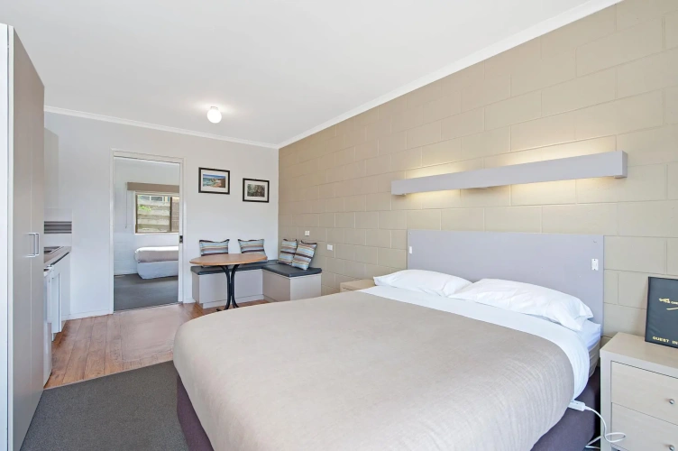 Twin Suite