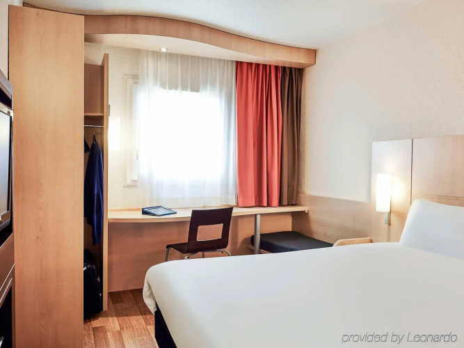 Ibis Aix en Provence Hotel