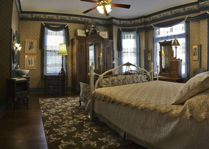 McFarlin House B&B