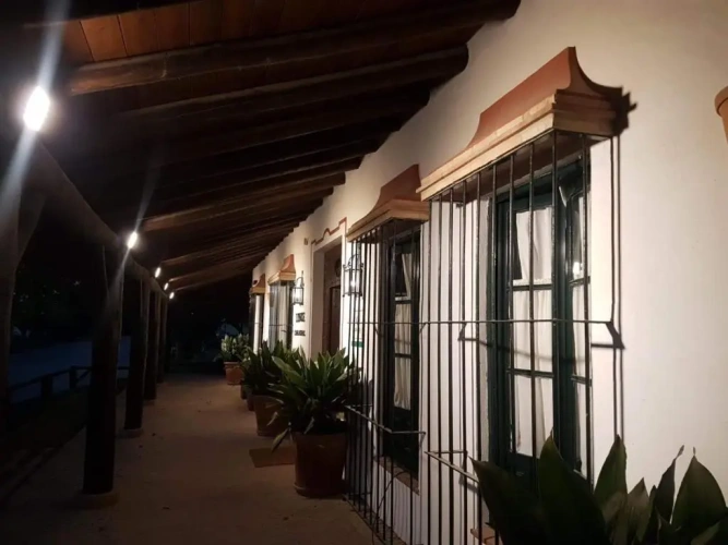 Standard Twin room with balcony