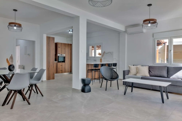 Luxury Apartment