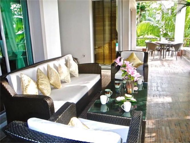 Kata Noi Apartment