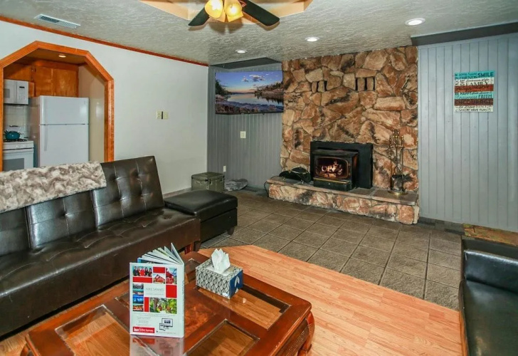 Cozy Bear Lodge