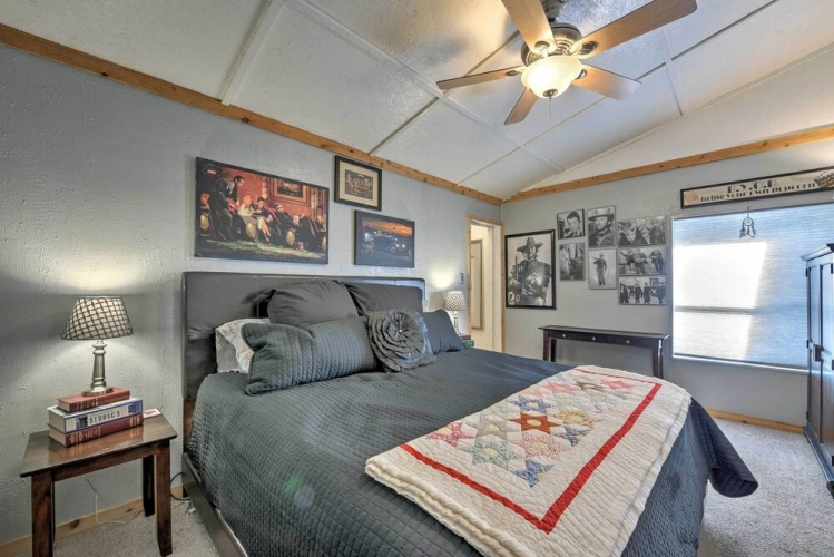 2 Bedrooms Cottage