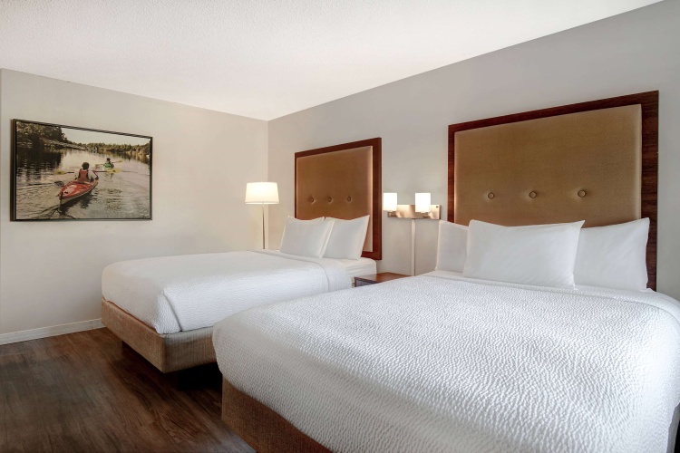 Days Inn by Wyndham Victoria Uptown photo 7