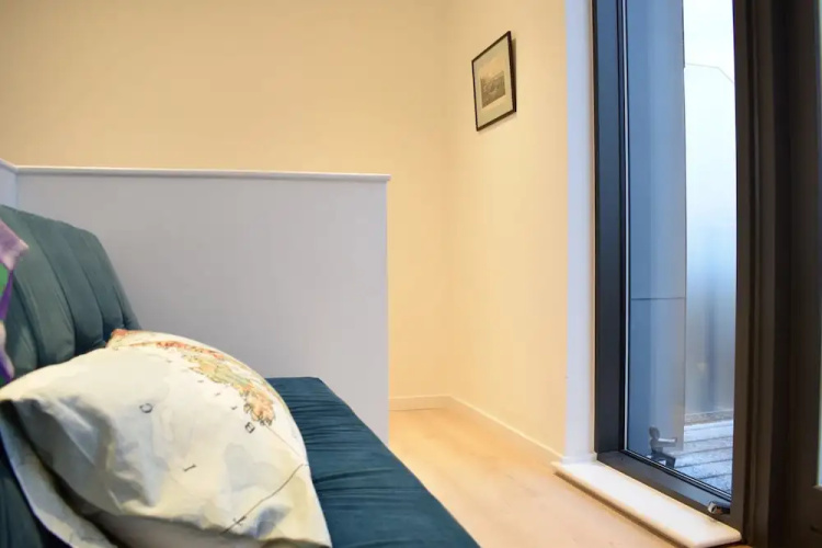 Spacious Greenwich Flat