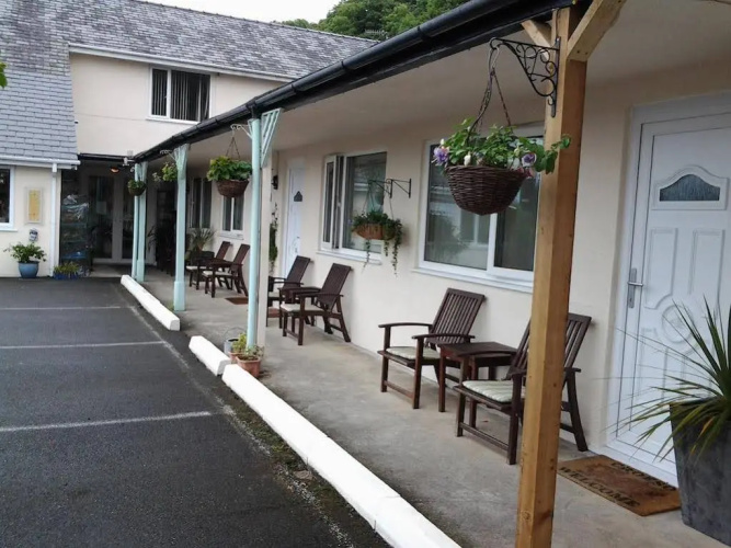Estuary Lodge B&B