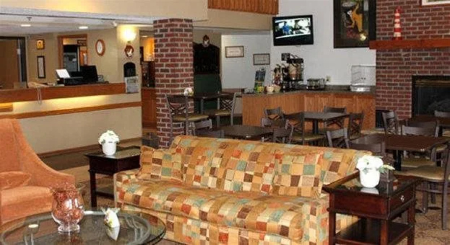 AmericInn by Wyndham Winona