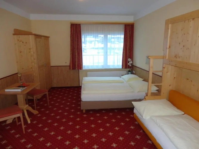 Standard Quadruple room