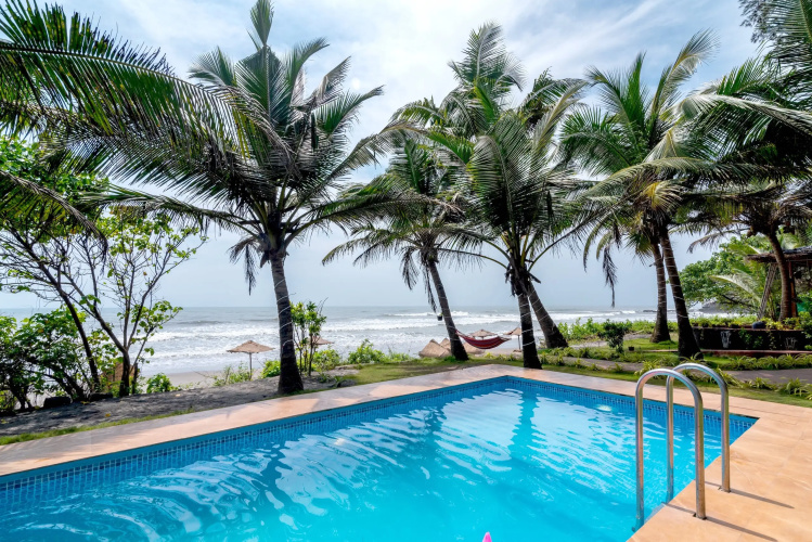 Amadi Beach Front Resort