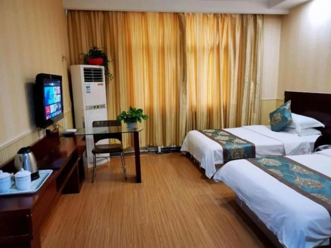 Jining Sishui Green Tree Business Hotel