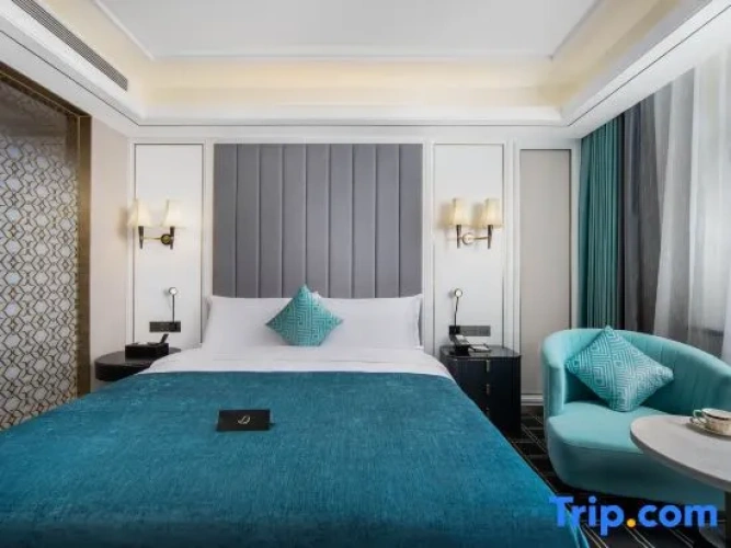 Luxury Family Suite
