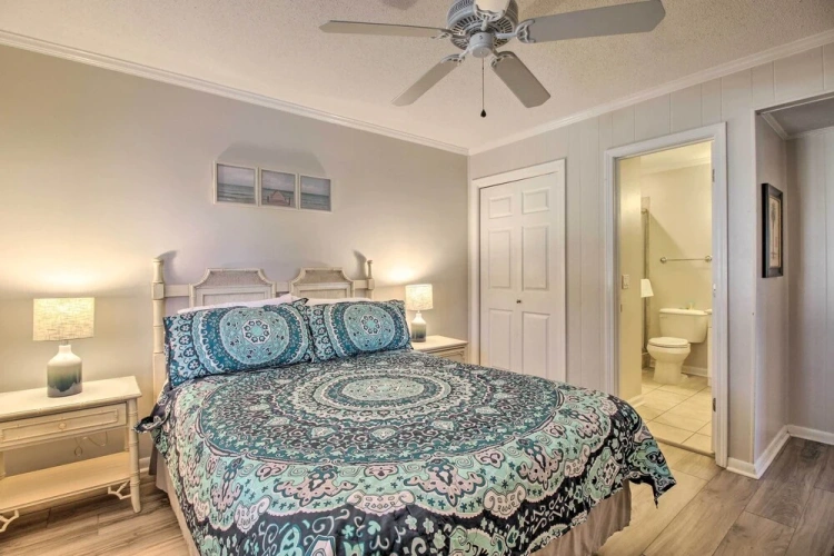 2 Bedrooms Apartment