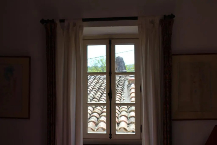 Sous l'abricotier