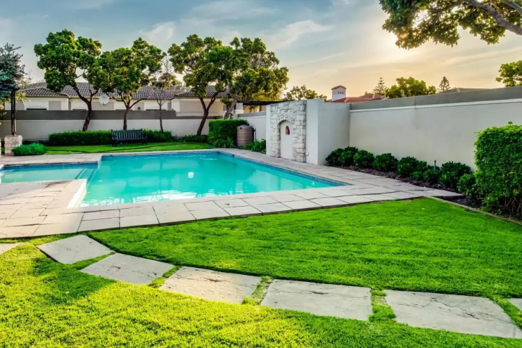 Belina - Bougain Villas Premier