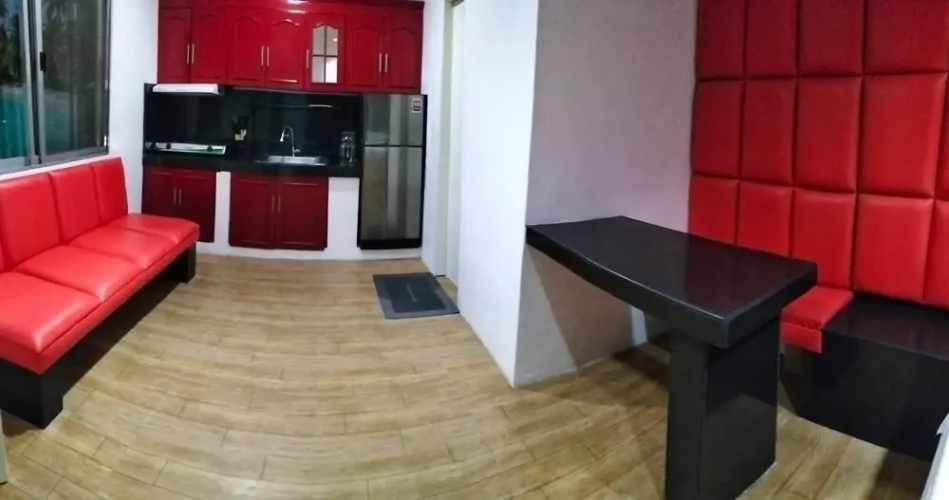 Rapid Rise Hotel