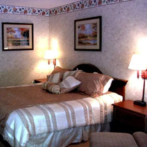 Durham Skyland Magnuson Hotel
