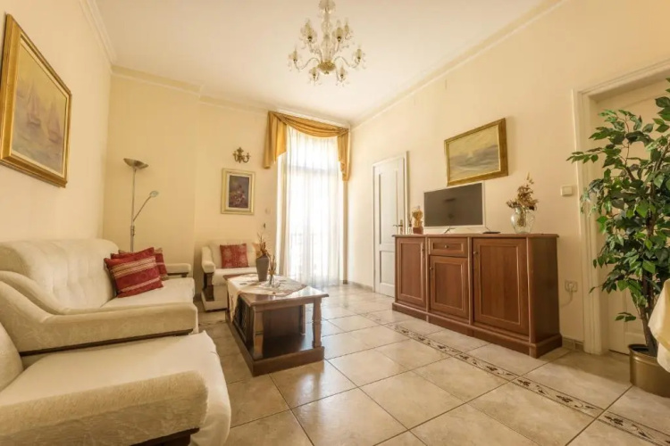 Apartments Villa Devana