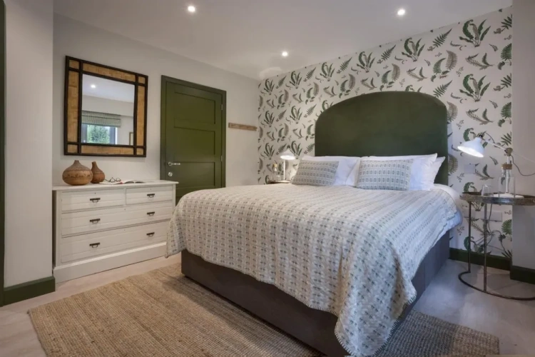 3 Bedrooms Double Cottage