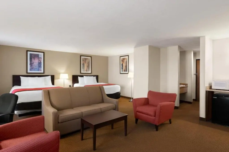 Deluxe Double Suite