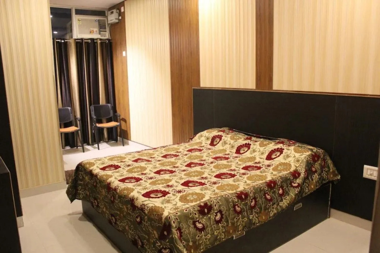 Hotel Gokul inn