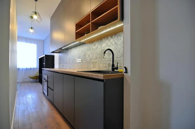 1 Bedroom Apartment