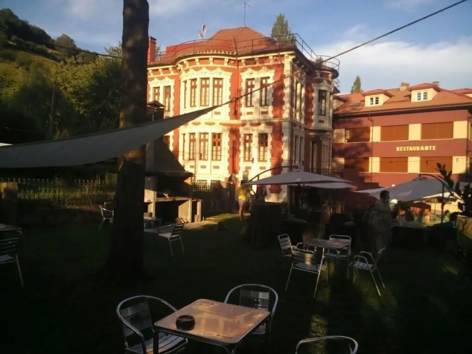 Hotel Restaurante El Parador De Felechosa