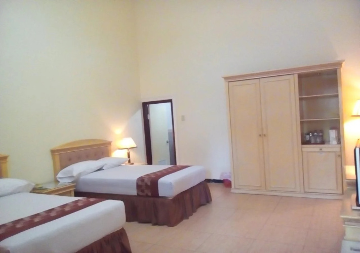 Palm Hotel