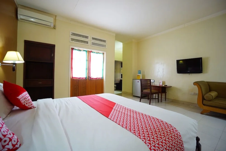 Deluxe Suite