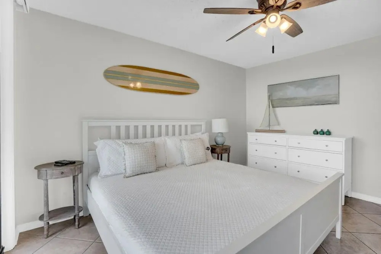 Seaside Beach & Racquet 5917