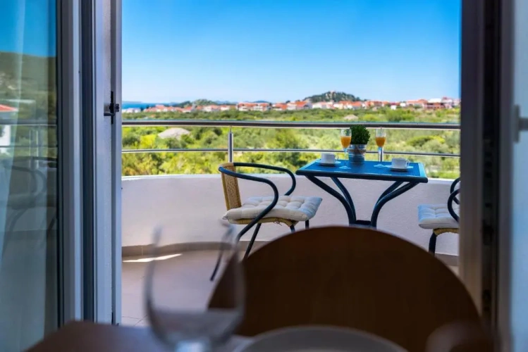 1 Bedroom Apartment with balcony