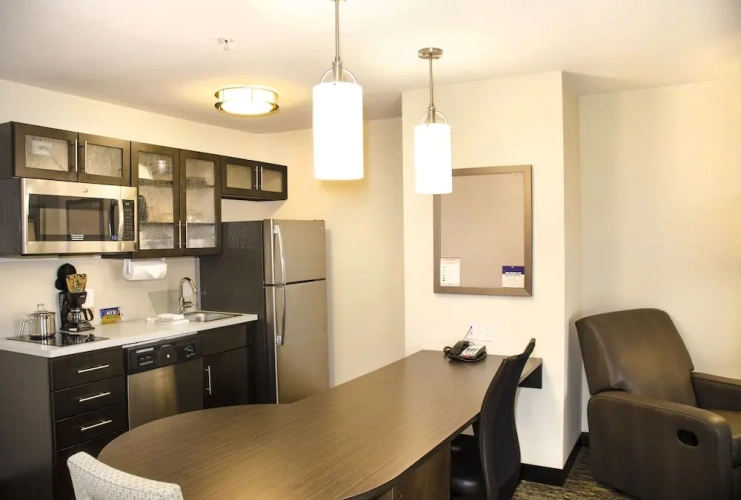 1 Bedroom Suite