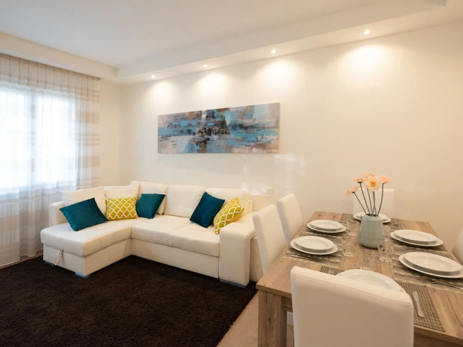 Be Happy Apartment By H-Fast