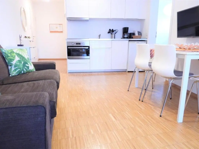 2 Bedrooms Apartment