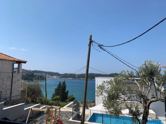 Basement Studio with sea view